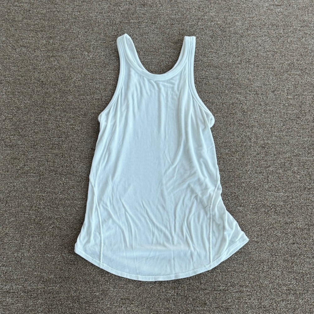 Lululemon White Ribbed Racerback Tank Top Curved Hem Yoga Athletic Top